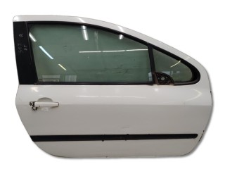 дверь передняя правая Peugeot 307 1 поколение 3A 2002, 1.4 л., 8HZ (DV4TD), дизель, МКПП, белый, хетчбэк 3 дв., передний привод