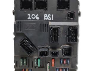 Блок BSI Peugeot 206 1 поколение [рестайлинг] 2A 2003, 1.4 л., KFW, бензин, МКПП, серебристый, передний привод, S118085220A