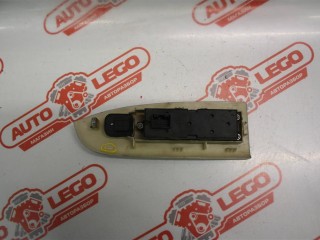блок управления стеклоподъемниками Chery Fora 1 поколение 2007, SQR484F, бензин, МКПП, черный, седан, передний привод, правый руль, A213746110