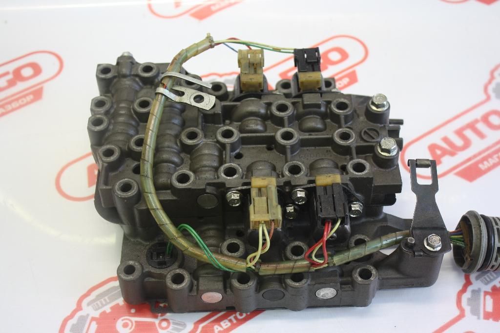 Гидроблок (Блок клапанов АКПП) Mitsubishi Lancer Cedia 9 поколение CS2A 2000, 1.5 л., бензин, вариатор, серый, седан, передний привод, правый руль - фото №1