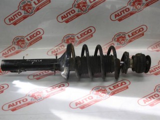 стойка передняя левая Skoda Octavia 1 поколение (A4) [рестайлинг] 1U2 2007, 1.6 л., AKL, бензин, МКПП, черный, седан, передний привод