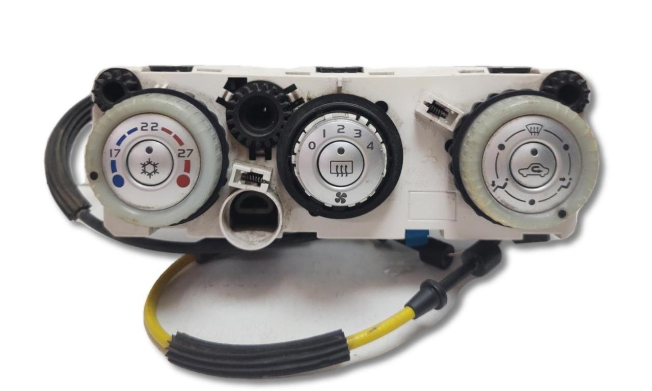 блок управления печки / климат-контроля Mitsubishi Colt 6 поколение (Z20/Z30) Z21A 2005, 1.3 л., 4A90, бензин, робот, серый, хетчбэк 5 дв., передний привод, 69657305 - фото №1