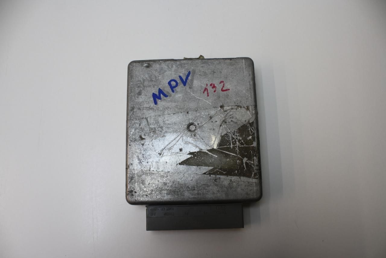 блок управления двигателем Mazda MPV LW LV5W 2002, 2.0 л., бензин, АКПП, серый, минивэн, передний привод, правый руль, 1ALF-12A650-VB - фото №1