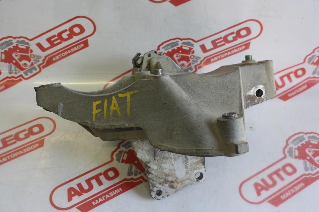кронштейн генератора Fiat Albea 1 поколение 178 2011, 1.4 л., 350 A1.000, бензин, МКПП, золотистый, седан, передний привод, 46753605 - фото №1