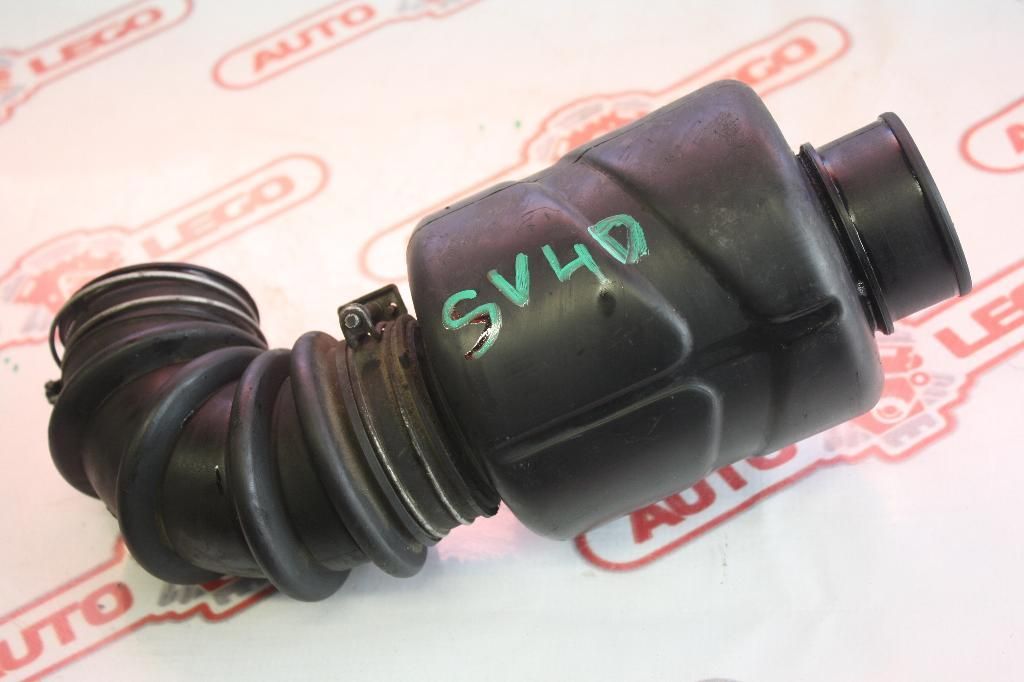 Гофра воздуховода Toyota Camry V40 SV40 1995, 2.2 л., 3C-T, дизель, АКПП, серый, седан, передний привод, правый руль - фото №1