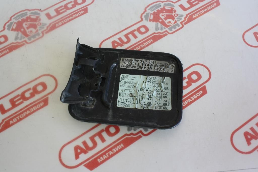 лючок топливного бака Audi 80 B3 1988, SD, бензин, МКПП, черный, седан, передний привод - фото №1