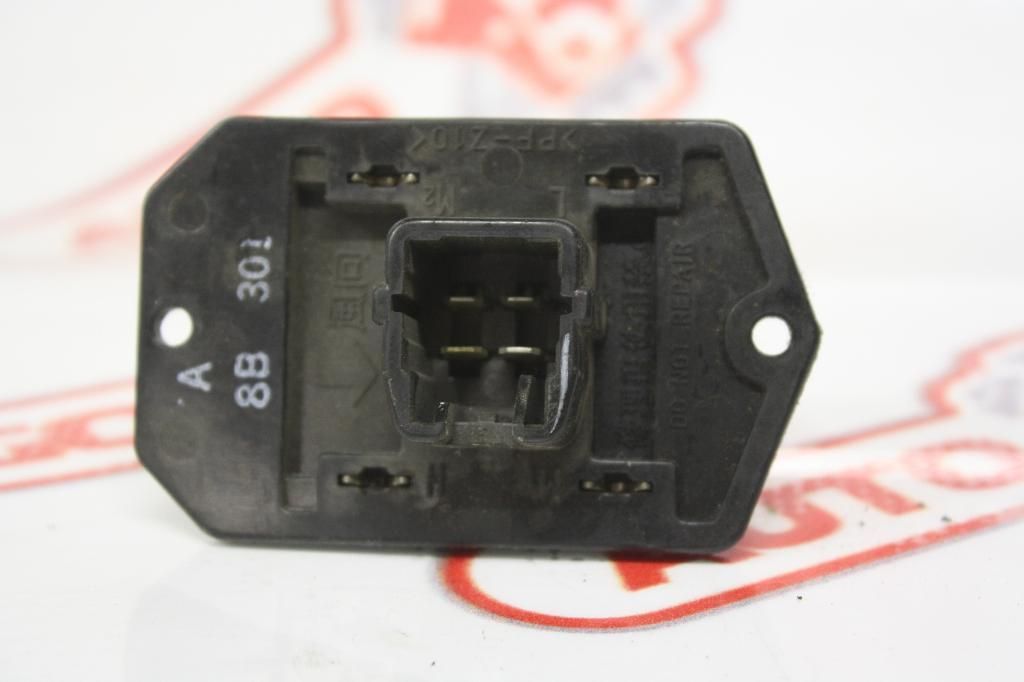 сопротивление печки Toyota Platz 1 поколение SCP11 2000, 1.0 л., 1SZ-FE, бензин, АКПП, фиолетовый, седан, передний привод, правый руль - фото №1