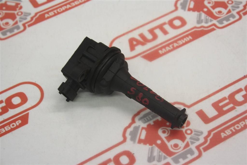 катушка зажигания Volvo S80 1 поколение AS07 1999, 2.8 л., B6284T 1, бензин, АКПП, черный, седан, передний привод, 0221604001 - фото №1