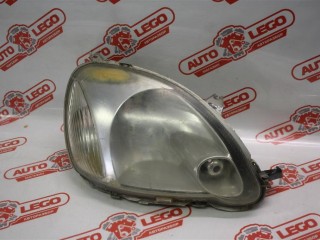 фара правая Toyota Echo 1 поколение NCP10 2001, 1.5 л., 1NZ-FE, бензин, АКПП, желтый, седан, передний привод, 8111052190