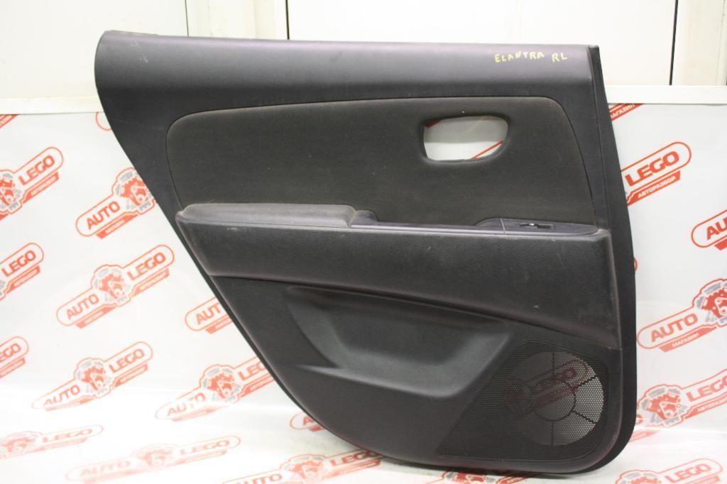 обшивка двери задняя левая Hyundai Elantra HD 2010, 1.6 л., G4FC, бензин, МКПП, белый, седан, передний привод, 833102H010 - фото №1