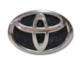 эмблема Toyota Camry XV40 [рестайлинг] ACV40 2011, 2.4 л., 2AZ-FE, бензин, МКПП, черный, седан, передний привод, 75311-33180, 75311-33150