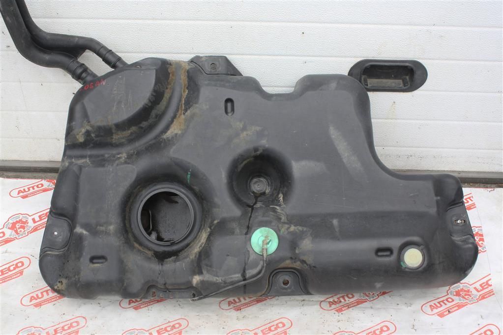 бак топливный Renault Logan 1 поколение L8 2006, 1.4 л., K7J 710, бензин, МКПП, черный, седан, передний привод, 2100108901 - фото №1