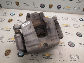 суппорт передний правый Chevrolet Equinox 3 поколение 2020, 1.5 л., бензин, АКПП, 84311327