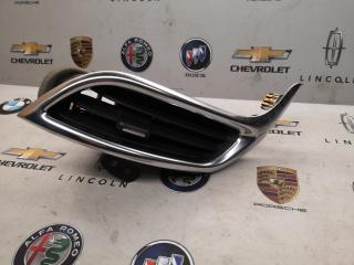 дефлектор обдува салона Chevrolet Equinox 3 поколение 2018, 2.0 л., бензин, передний привод, 84211438