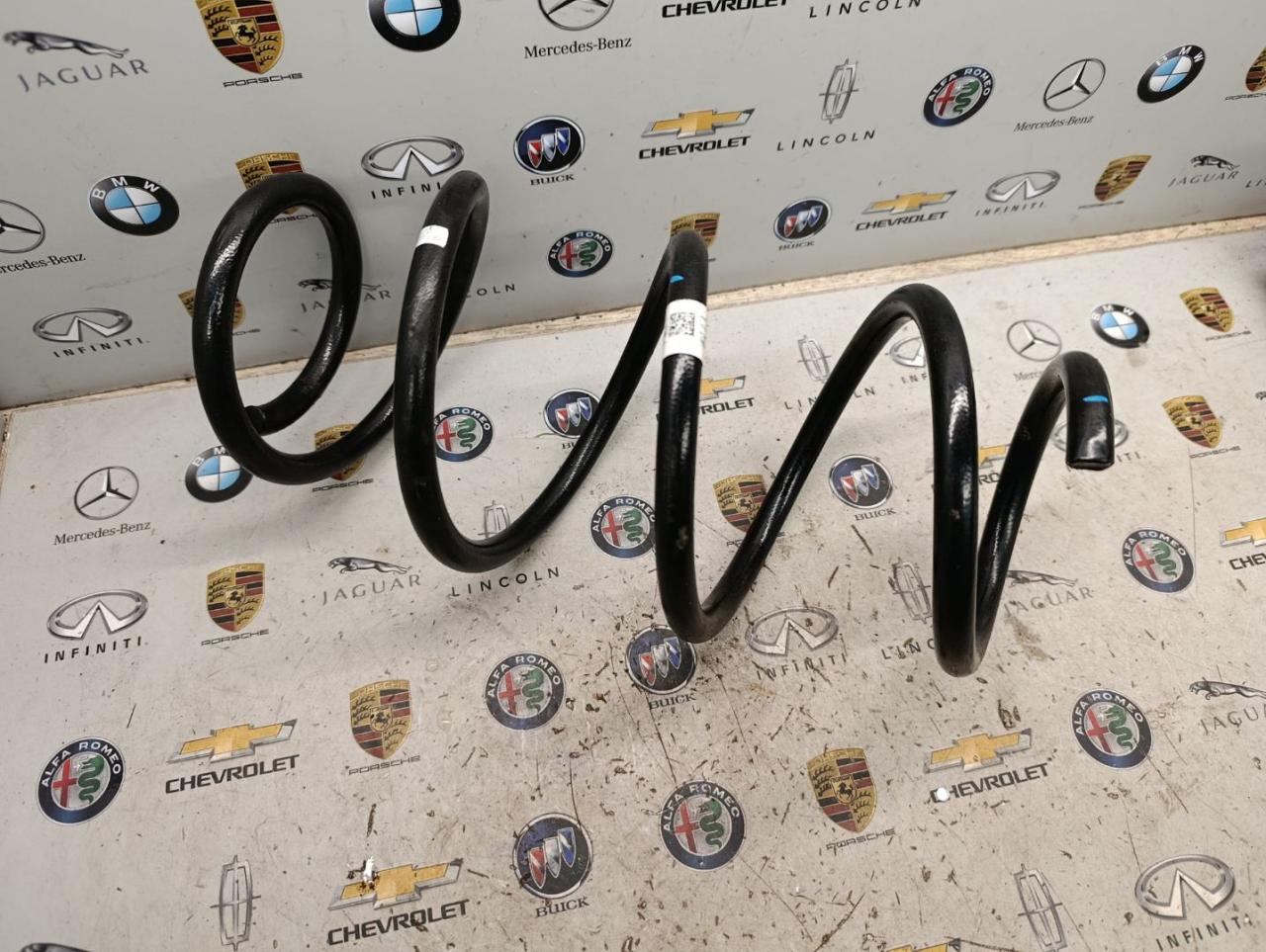 пружина передняя Chevrolet TrailBlazer 3 поколение 2023, бензин, 42801997 - фото №1