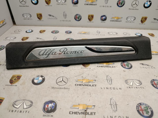 накладка на порог внутренняя Alfa Romeo Giulia 2 поколение 2019, 2.9 л., бензин, 156107574