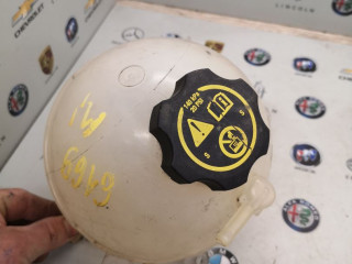 бачок расширительный Chevrolet Equinox 3 поколение 2020, 1.5 л., бензин, АКПП, 23386455