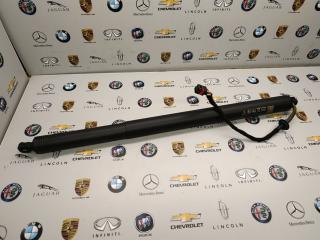 амортизатор крышки багажника (3-5 двери) Porsche Macan 1 поколение [2-й рестайлинг] 2023, 2.0 л., бензин, АКПП, 95B827851G