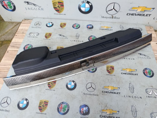 накладка внутренняя на заднюю панель кузова Audi Q7 4M [2-й рестайлинг] 2024, 3.0 л., бензин, 4M0864483P