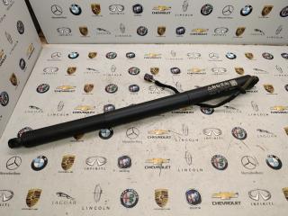 амортизатор крышки багажника (3-5 двери) Porsche Macan 1 поколение [2-й рестайлинг] 2022, 2.0 л., бензин, АКПП, 95B827851G