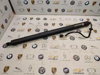 амортизатор крышки багажника (3-5 двери) Porsche Macan 1 поколение [2-й рестайлинг] 2022, 2.0 л., бензин, АКПП, 95B827851G