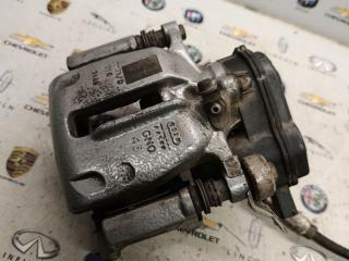 суппорт задний левый Porsche Macan 1 поколение [2-й рестайлинг] 2022, 2.0 л., бензин, АКПП, 95B615405M