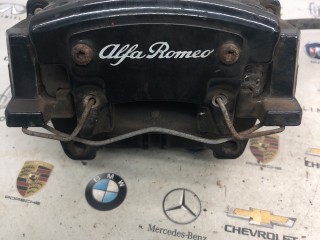 суппорт задний левый Alfa Romeo Stelvio 1 поколение 2018