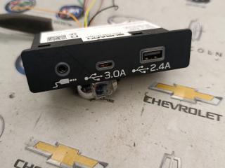 разъем AUX / USB Subaru Outback 6 поколение [рестайлинг] 2024, 2.5 л., бензин, 86257AN10A