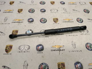 амортизатор капота Porsche Macan 1 поколение [2-й рестайлинг] 2022, 2.0 л., бензин, АКПП, 95B823359A