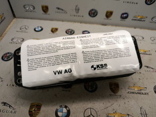 подушка безопасности пассажира Audi Q7 4M [2-й рестайлинг] 2024, 3.0 л., бензин, 4M8880204J