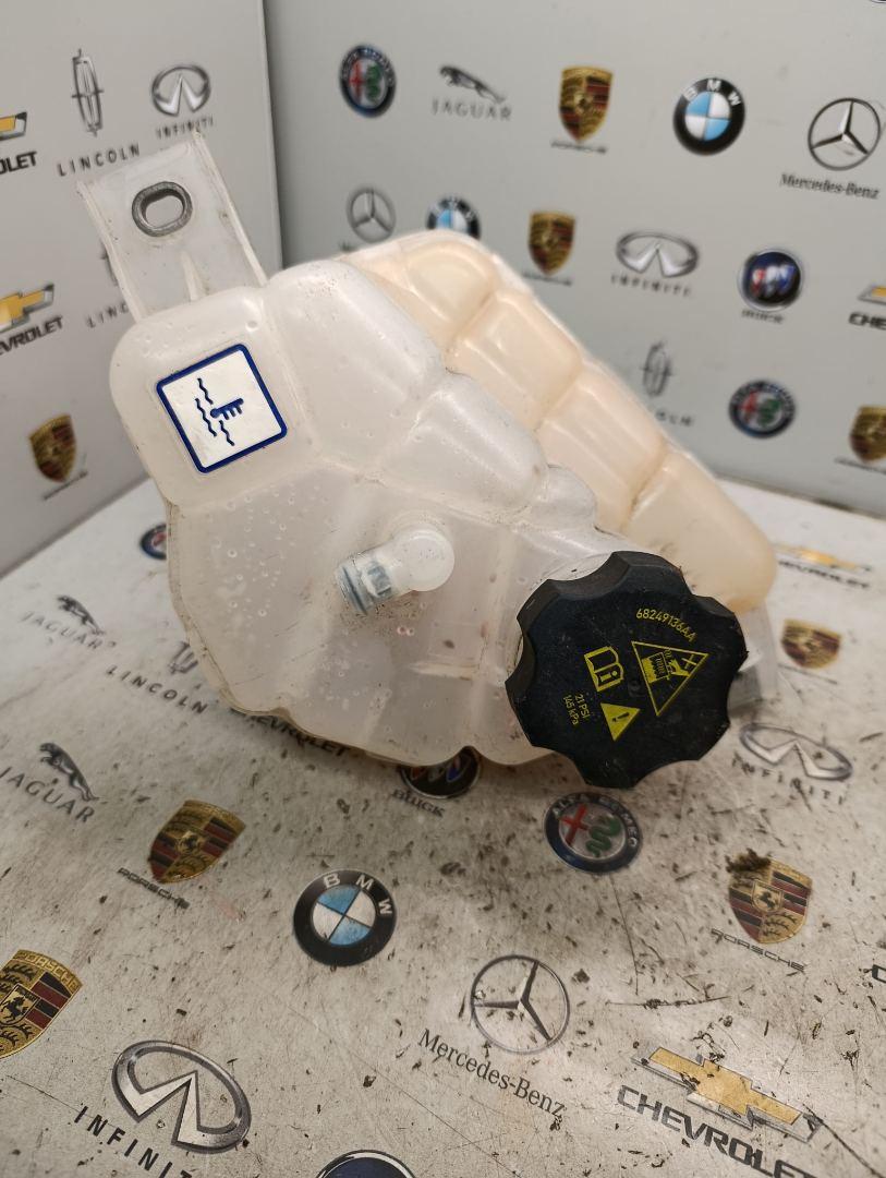 бачок расширительный Alfa Romeo Giulia 2 поколение 2019, 2.0 л., бензин, АКПП, 50553219 - фото №1