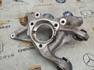 кулак задний правый Chevrolet Equinox 3 поколение 2018, 1.5 л., бензин, АКПП, полный привод, 84034301