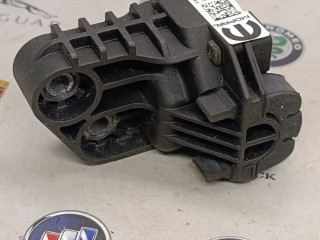 кронштейн радиатора Alfa Romeo Giulia 2 поколение 2019, 2.0 л., бензин, АКПП, 00505426860