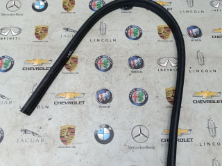 уплотнитель подкапотного пространства Audi Q7 4M [2-й рестайлинг] 2024, 3.0 л., бензин, 4M0823723