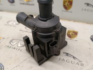 насос антифриза дополнительный Porsche Macan 1 поколение [2-й рестайлинг] 2023, 2.0 л., бензин, АКПП, 06H121601M