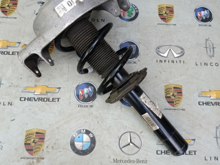 амортизатор передний правый Porsche Macan 1 поколение [рестайлинг] 2020, 2.9 л., бензин, АКПП, 95B413031R