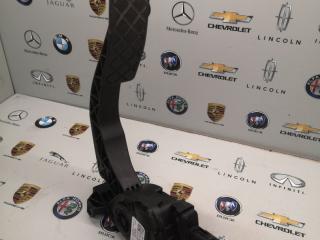 педаль Porsche Macan 1 поколение 2017, 3.0 л., дизель, правый руль, 8K1723523A