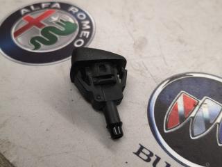 форсунка омывателя лобового стекла Chevrolet Malibu 9 поколение 2016, 2.0 л., бензин, передний привод