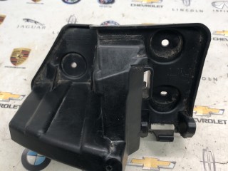 Крепление бампера заднего Chevrolet TrailBlazer 3 поколение 2023, 1.2 л., бензин, 42752445