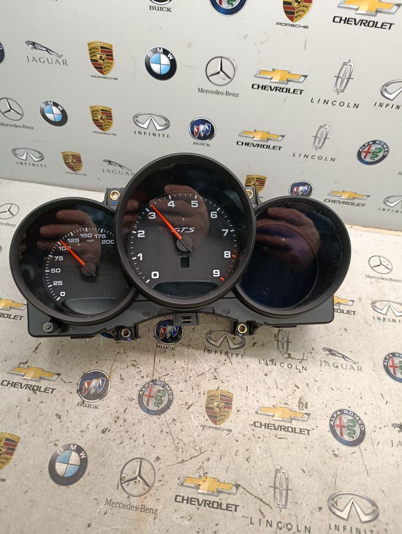 щиток приборов (приборная панель) Porsche Cayman GTS 982 2022, 4.0 л., бензин, 982920866B - фото №1