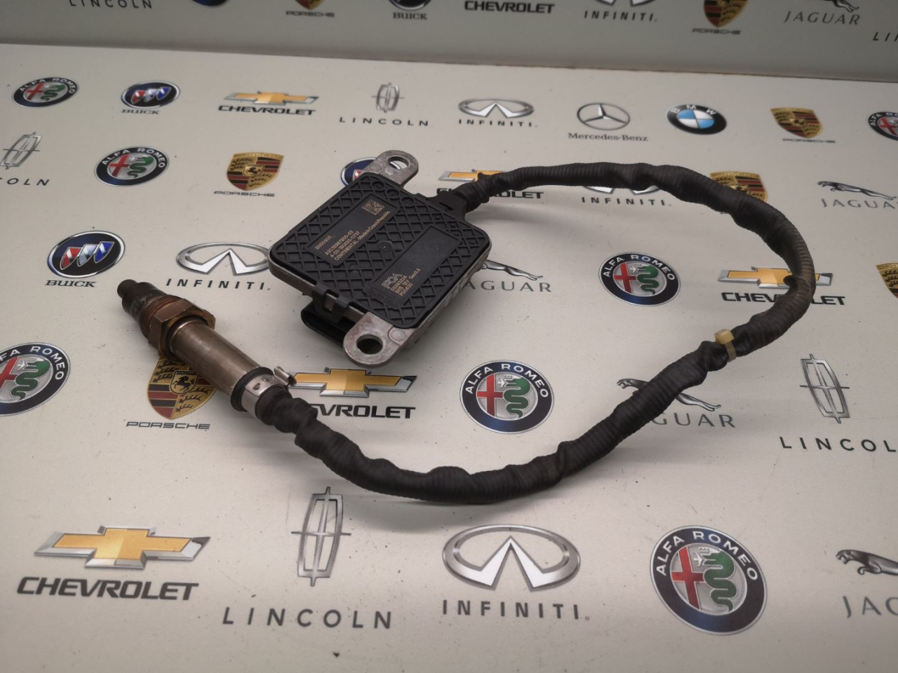 Датчик NOx Alfa Romeo Stelvio 1 поколение 2018, 2.2 л., дизель, АКПП, правый руль, 55283224, 00552832240 - фото №1
