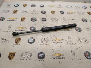 амортизатор капота Porsche Macan 1 поколение [2-й рестайлинг] 2023, 2.0 л., бензин, АКПП, 95B823359A