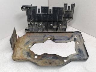 полка аккумулятора Opel Vectra B 1998, 1.6 л., X 16 XEL, бензин, 5МКПП, зеленый, универсал, 90569751