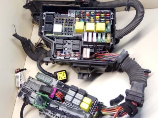 блок реле Opel Corsa C [рестайлинг] 2005, 1.3 л., DT, Z13DT, дизель, МКПП, серебристый, хетчбэк 5 дв., передний привод