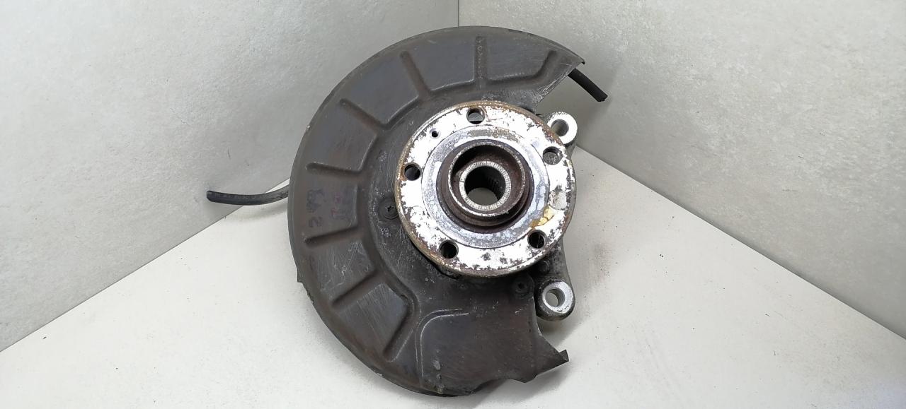 ступица передняя правая Volkswagen Passat B6 2008, 2.0 л., TDi, CBAB, дизель, 6МКПП, серебристый, универсал, 1K0407621F, 3C0407254F - фото №1