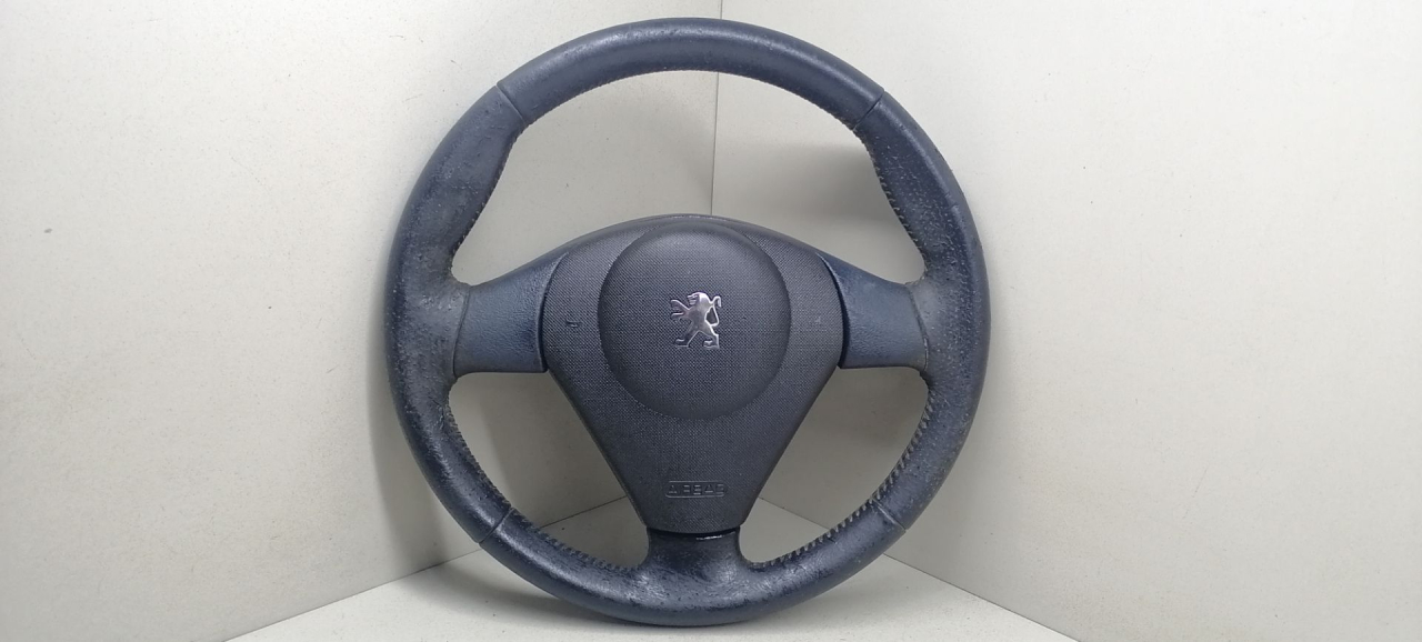 руль Peugeot 1007 1 поколение 2007, 1.4 л., HDi, дизель, 5МКПП, серебристый, хетчбэк 3 дв., 4109FP - фото №1