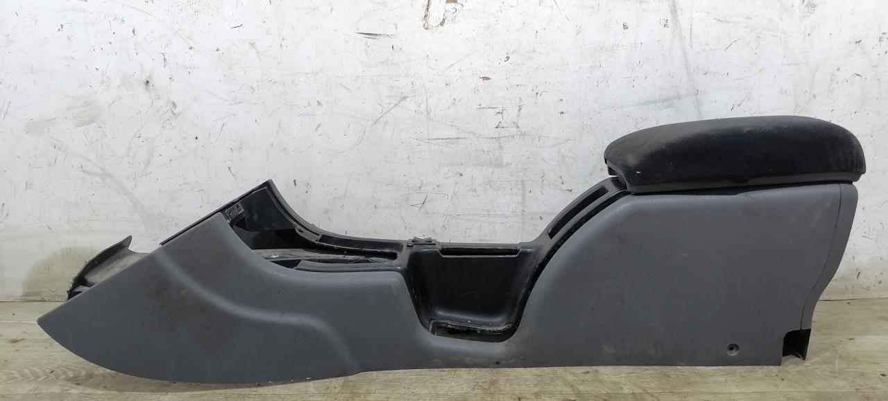 консоль салона Renault Laguna 1 поколение B56A/B 1994, 1.8 л., mono, бензин, 5МКПП, хетчбэк 5 дв., передний привод - фото №1