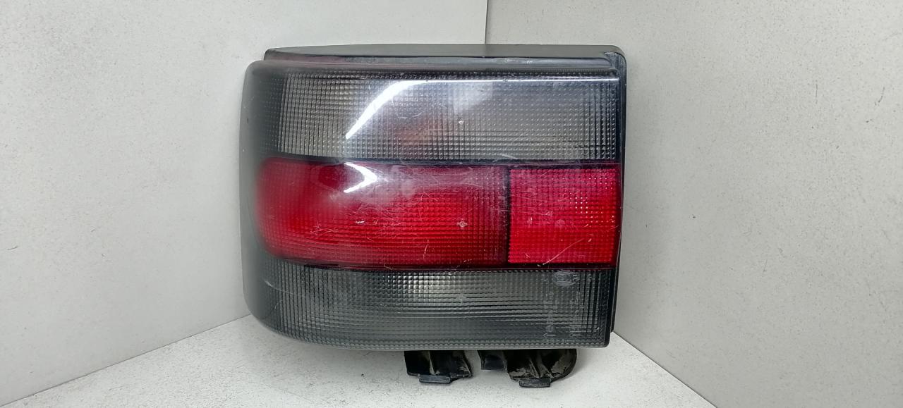 фонарь задний левый Renault 19 2 поколение 1993, МКПП, красный - фото №1