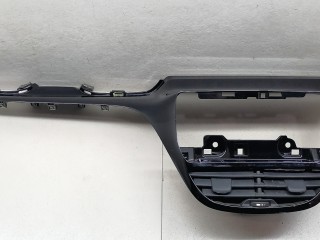накладка на торпедо (консоль) Peugeot 208 1 поколение 2013, 1.2 л., i, бензин, 5МКПП, хетчбэк 5 дв., 9673830077