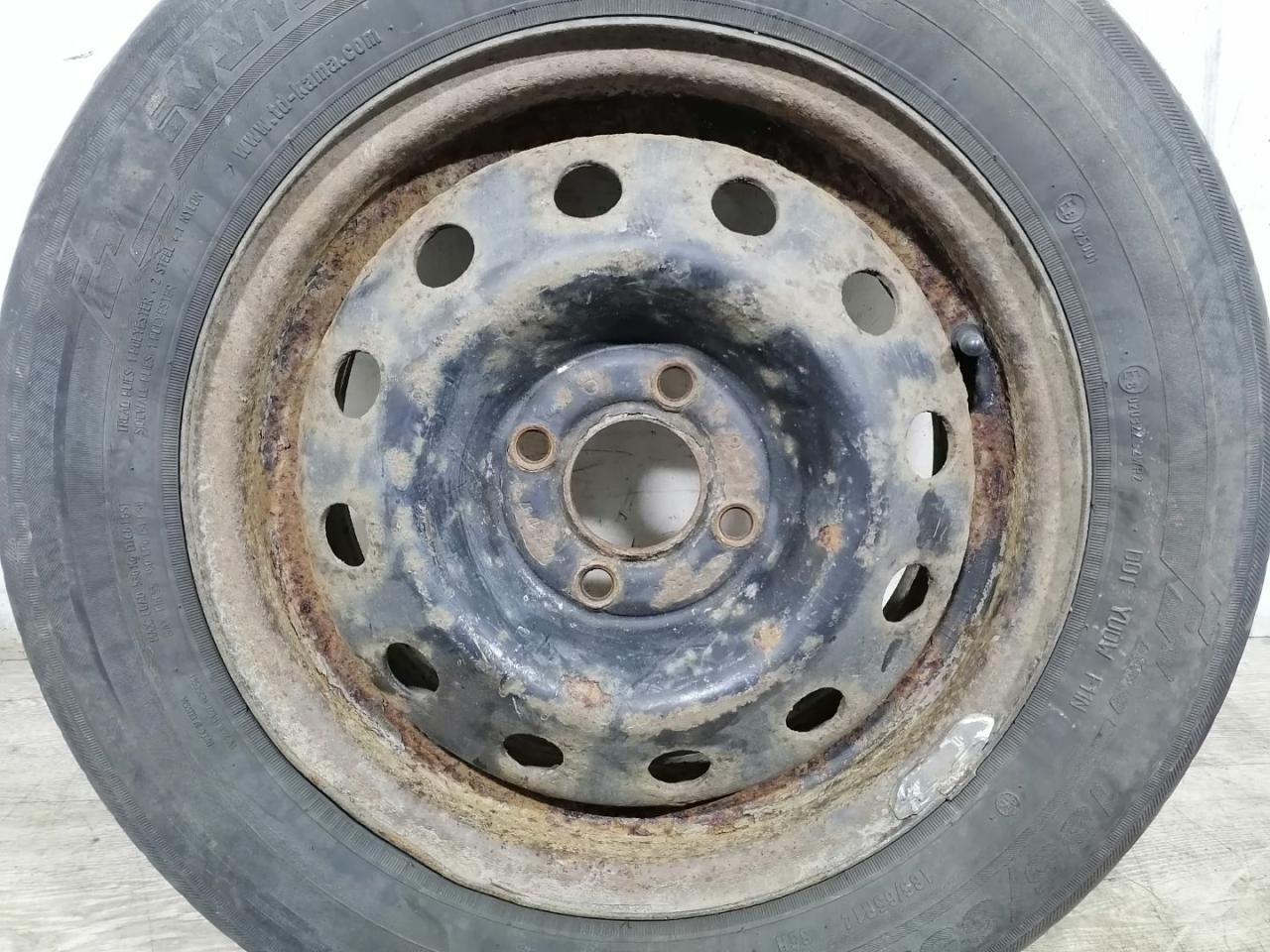 диск штампованный Renault Laguna 1 поколение 1997, 2.2 л., DT, G8T 792, дизель, 5МКПП, синий, универсал, передний привод - фото №1